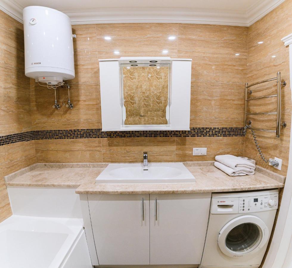 Luxury For Business & Pleasure Royal 2 Apartment Kiev Ngoại thất bức ảnh
