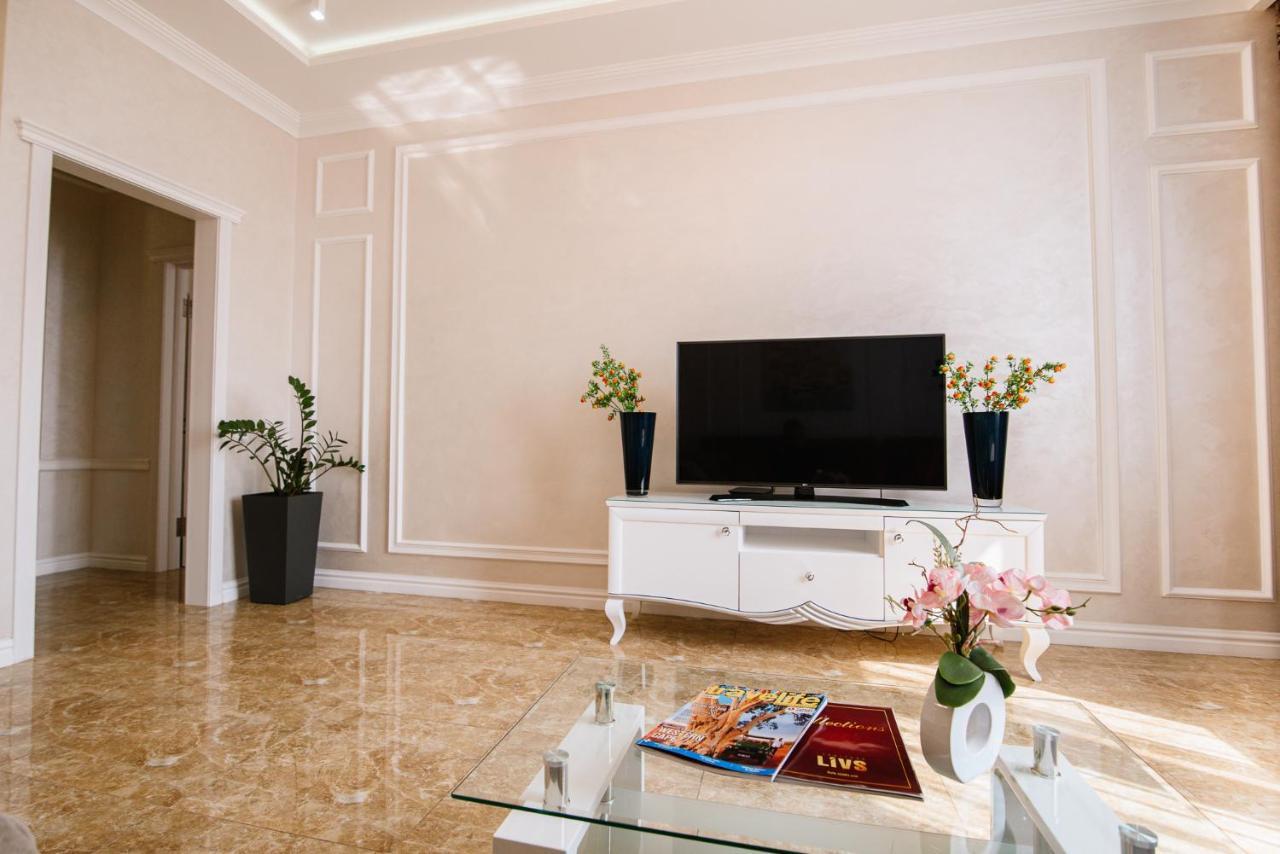Luxury For Business & Pleasure Royal 2 Apartment Kiev Ngoại thất bức ảnh