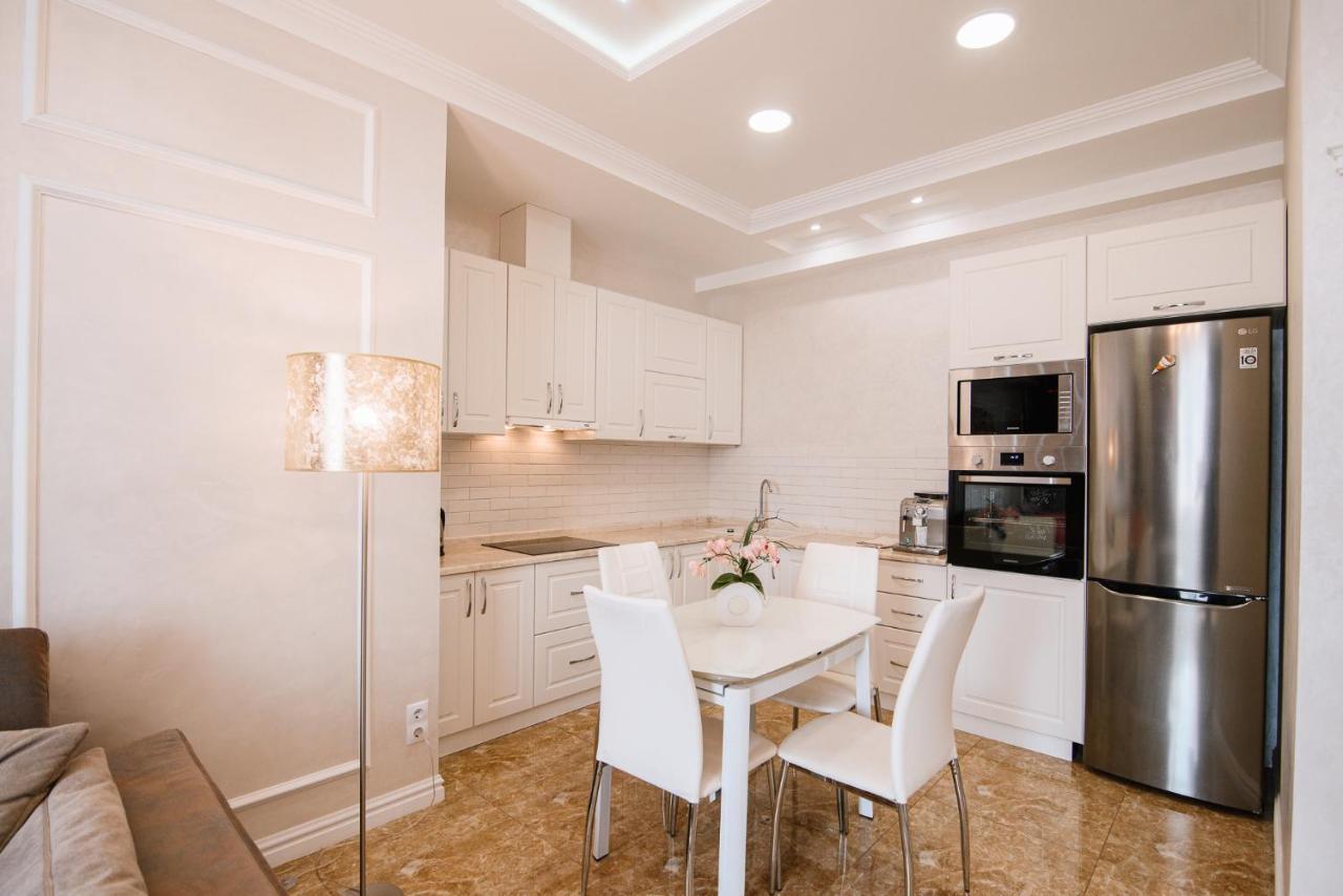 Luxury For Business & Pleasure Royal 2 Apartment Kiev Ngoại thất bức ảnh